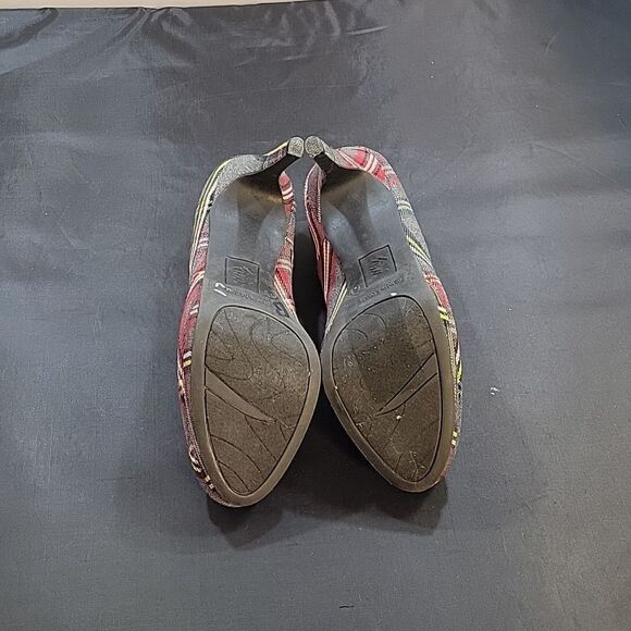 FIONI ROUND TOE SLIP-ON STYLE HIGH HEEL STILETTOS PUMP - Picture 11 of 16